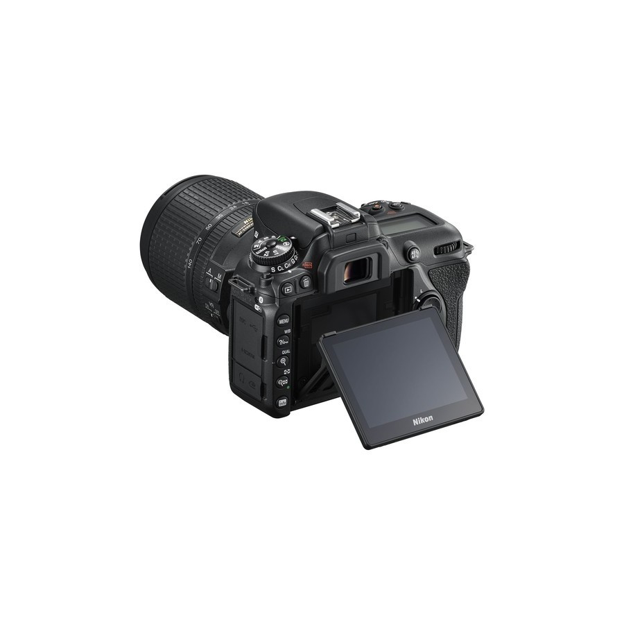 Nikon D7500 DSLR Camera with 18-140mm Lens