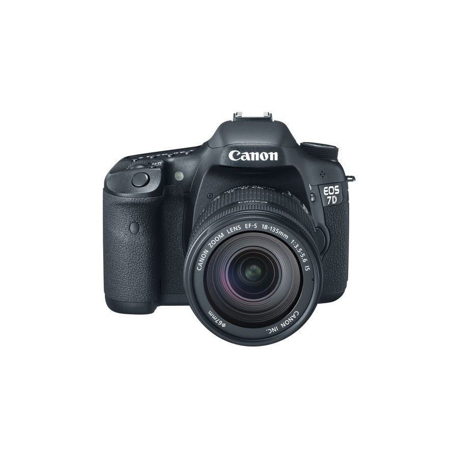 Canon EOS 7D DSLR Camera with 18-135mm Kit