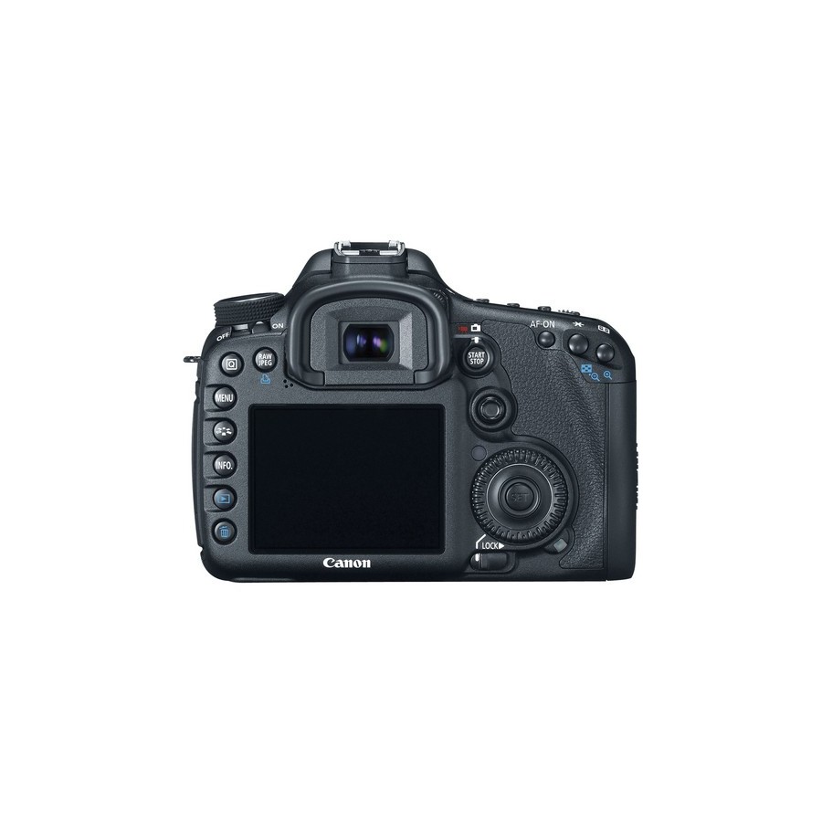 Canon EOS 7D DSLR Camera with 18-135mm Kit